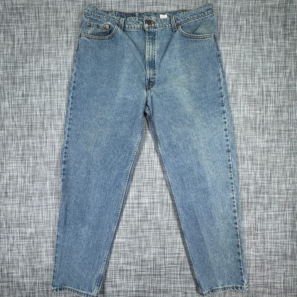 VINTAGE Levi's Mens Jeans 550 Relaxed Fit Tapered Leg Made in USA Blue Sz 42x32